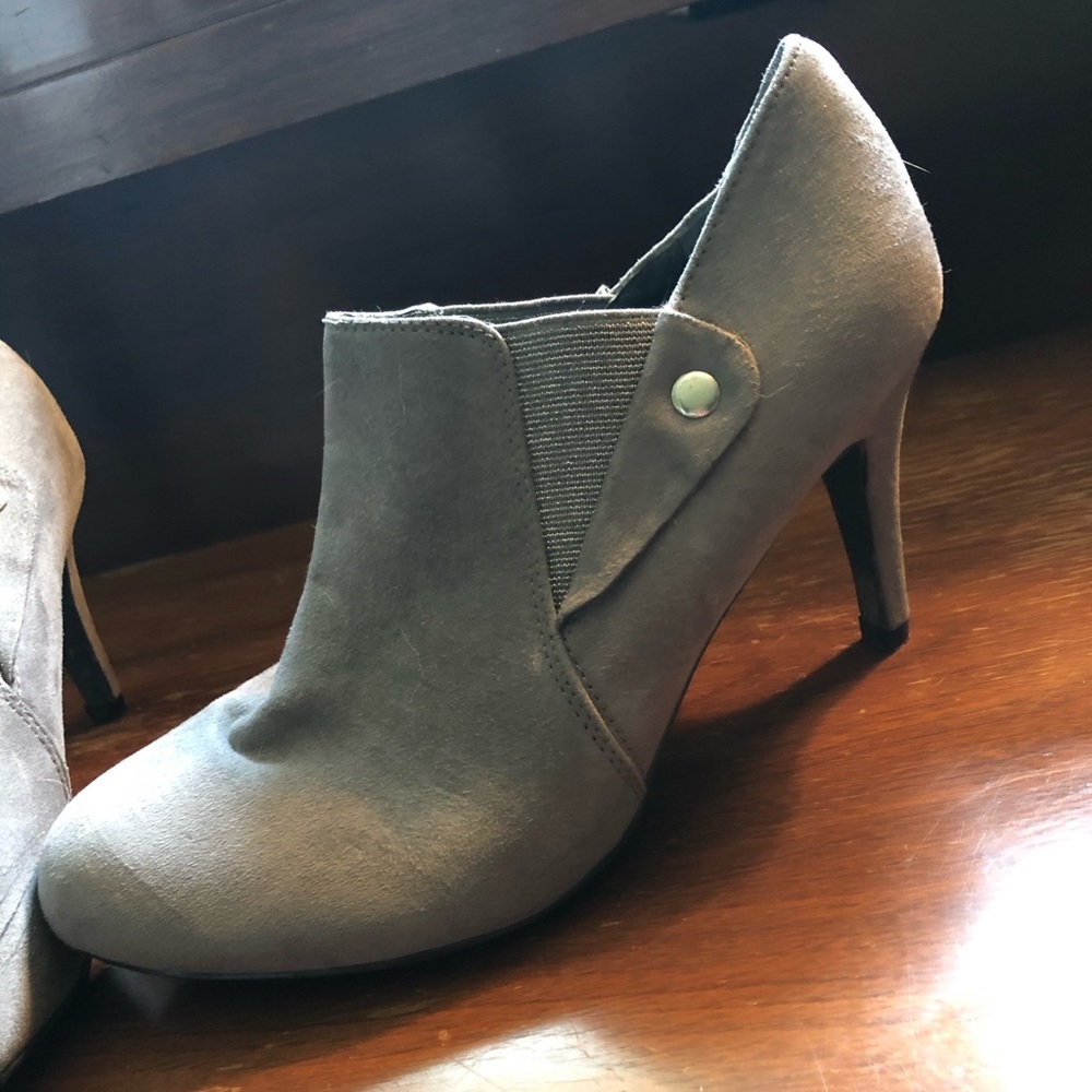 Covington gray heels